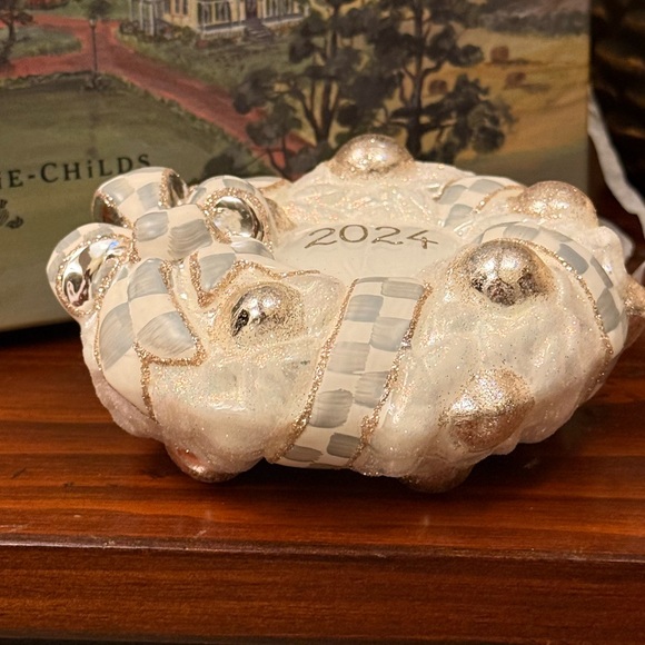 MACKENZIE CHILDS 2024 Crystal Palace Wreath Glass Ornament - Picture 6 of 16